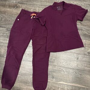 Figs Deep Purple Scrub Set